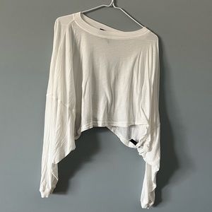 urban outfitters oversized, cropped, long sleeve t-shirt